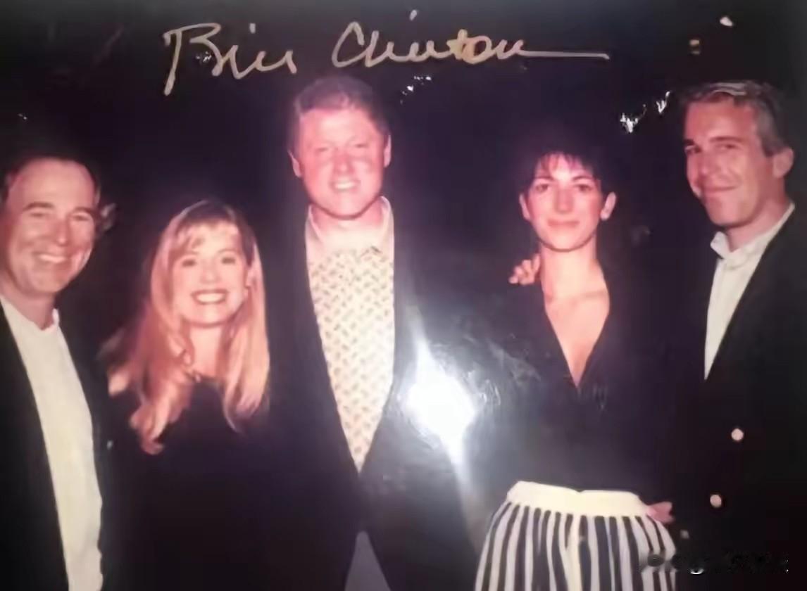 有人说，爱泼斯坦的“萝莉岛”事件，按理说女权组织理应跳得最高。可诡异的是，这些女