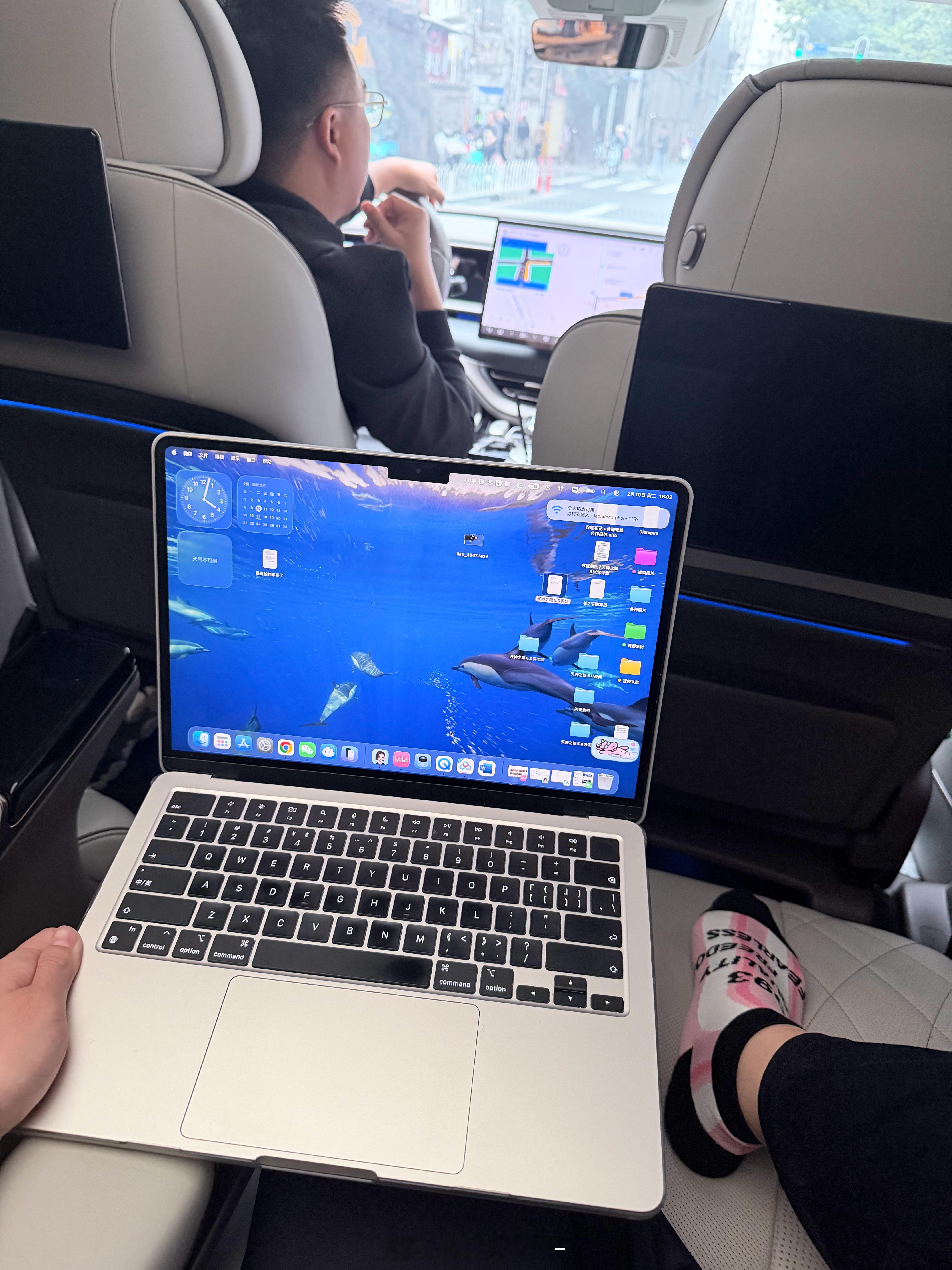 我今年必须换一台带桌子的MPV