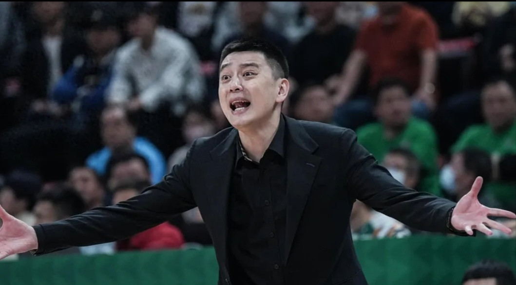 如果郭士强下课！个人认为，继任者可能从以下五位候选中产生。郭士强仍是中国男篮主教练，世预赛第四窗口期