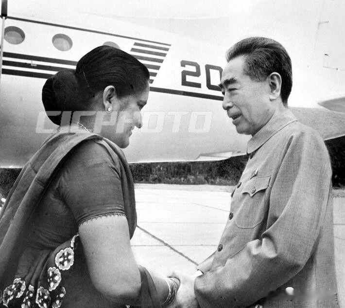 【周总理历史上的今天——6月25日】1972年6月25日，​下午，​周恩来总理