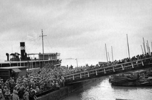 钱穆的渡江论以及张爱玲的旗袍论，到底说明了什么呢？首先我认为渡江论也好、旗袍