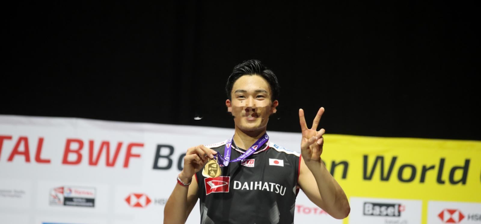 桃田贤斗🇯🇵是目前为止，在世锦赛男单项目最近一位成功卫冕的选手，他在2018