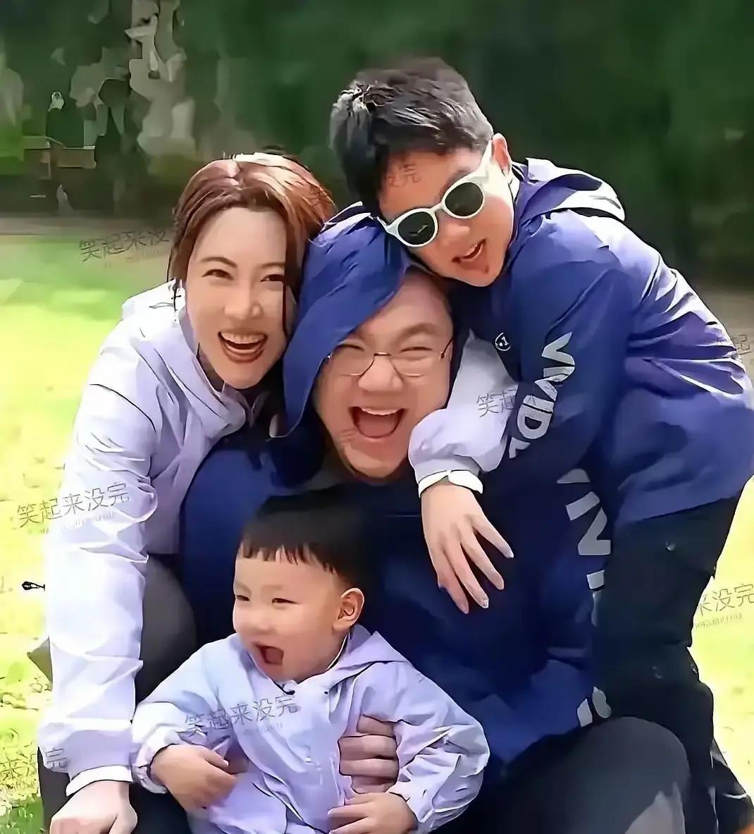 英如镝被曝一直靠老爸英达养着，网友直接给他贴啃老标签。更炸的是，有人扒出他私下