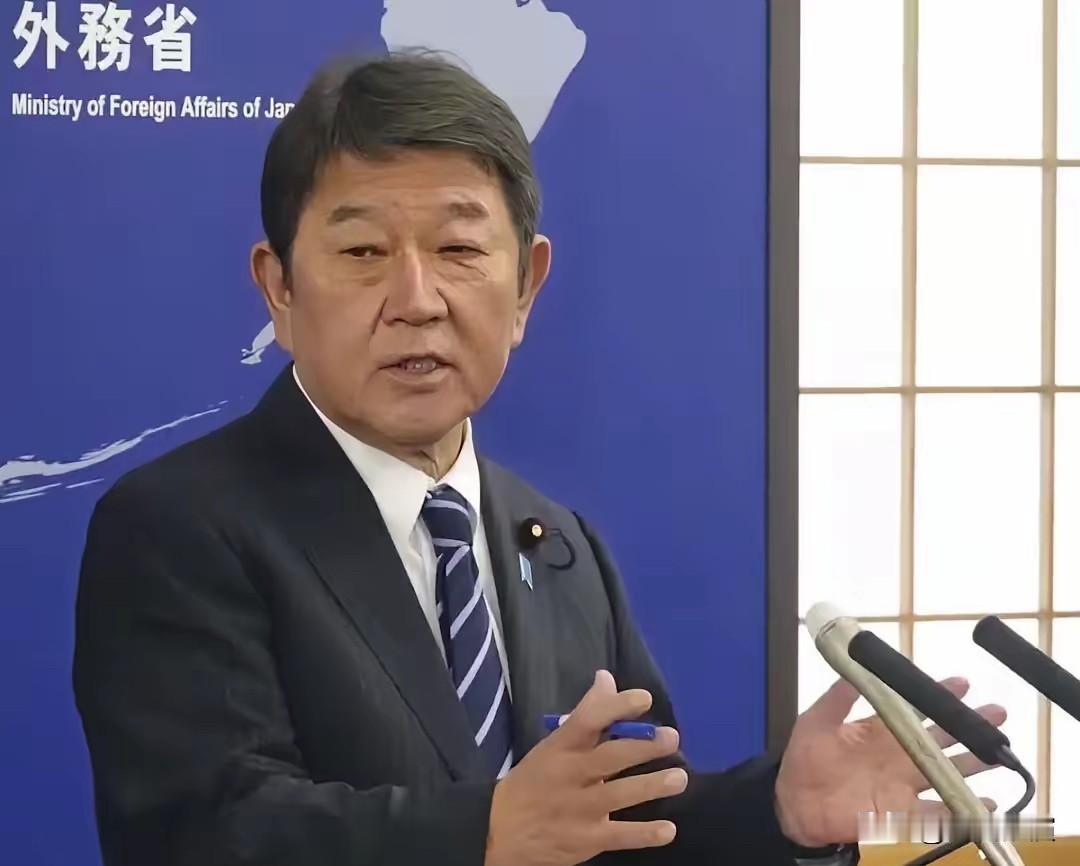 急眼了！日本外务省加班加点凌晨对外宣传，“强烈抗议中方禁止向日本出口军民两用物品