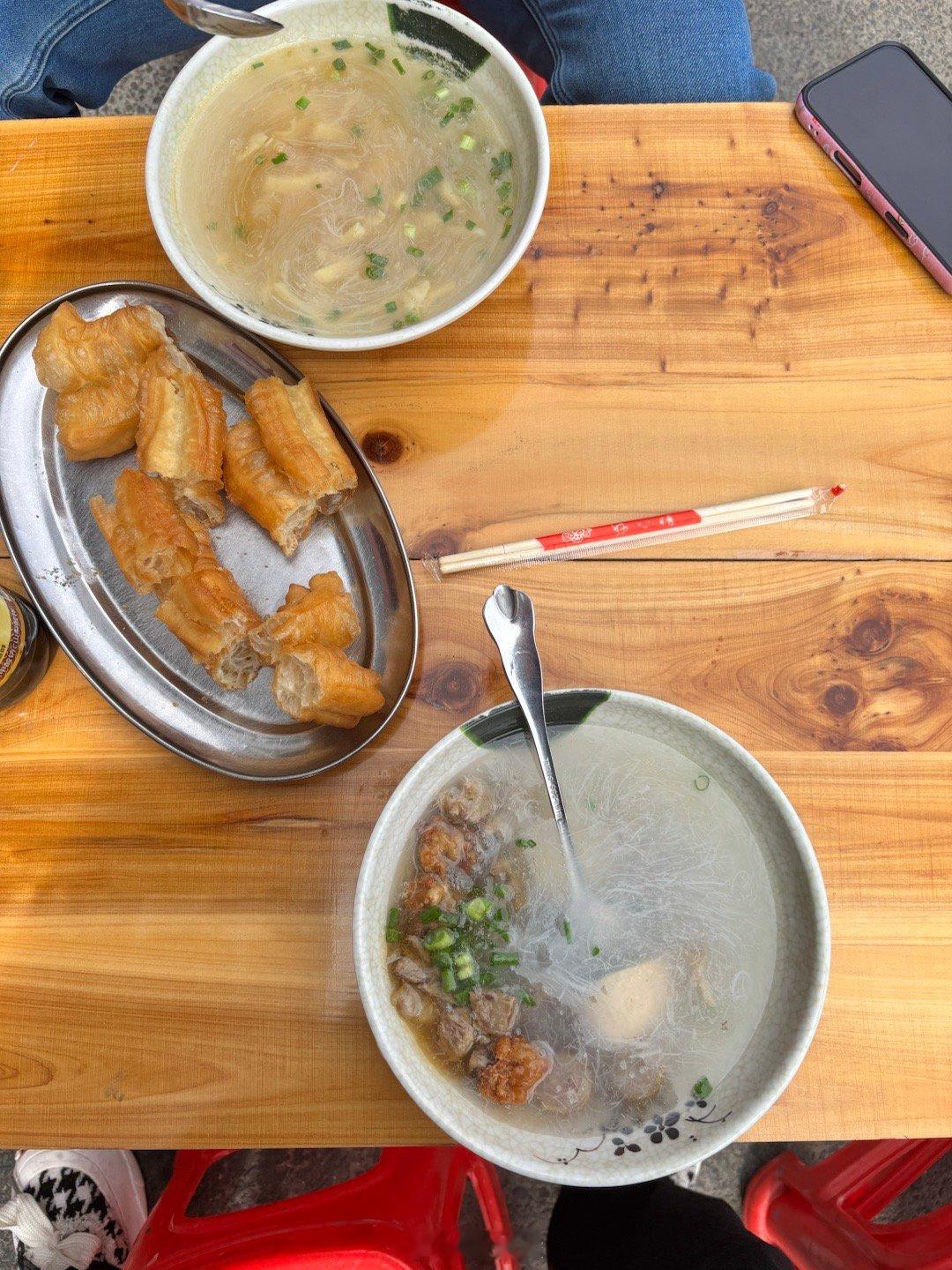 算了，跟你们这些阿北子说不清楚泉州面线糊