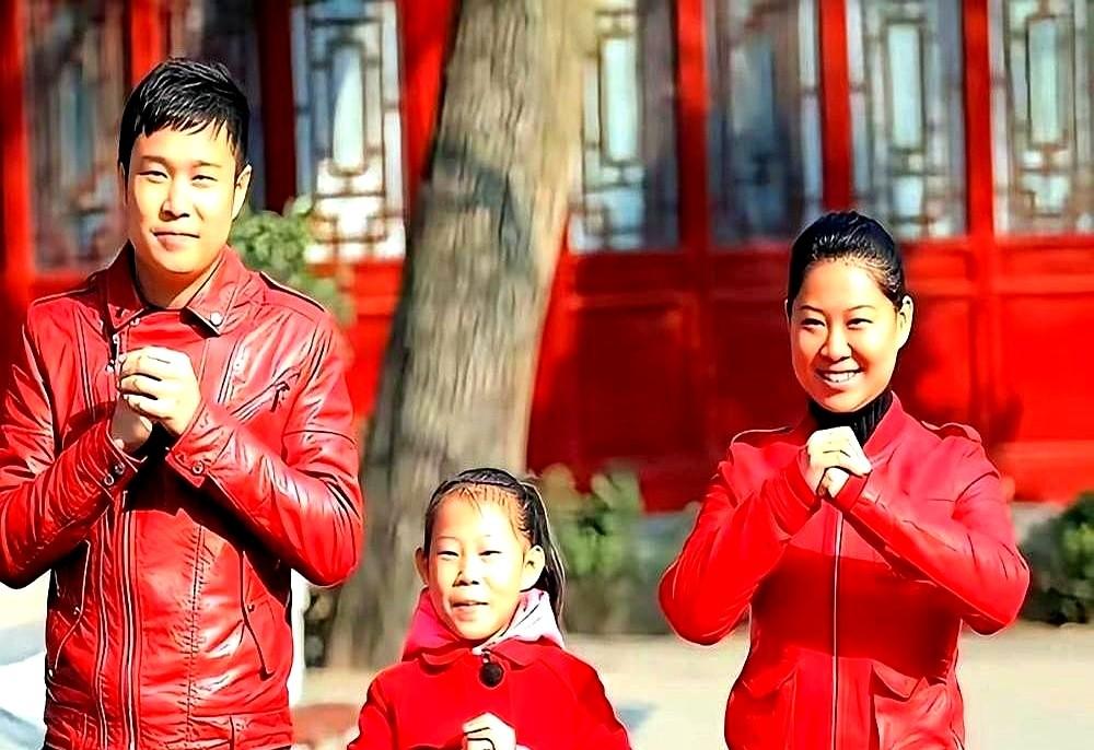 “这骂声我八岁就听惯了。”当年上亲子综艺被全网追着骂丑，小沈阳悔得肠子都青了，死