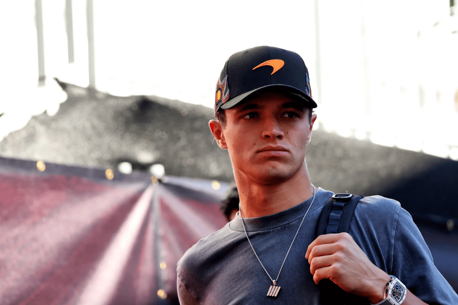 帕尔默炮轰迈凯伦墨西哥站与诺里斯的电台对话“愚蠢至极”