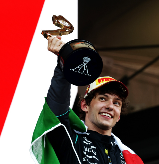 F1最新车手积分榜: 安东内利领先66分居首, 汉密尔顿升至第2