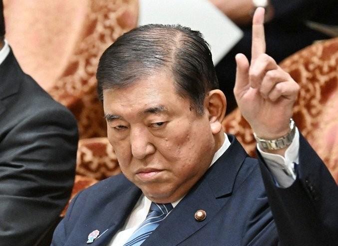日本又变卦了其实对于日本、韩国来说，政策是反反复复的，一方面要照顾美国的面子，