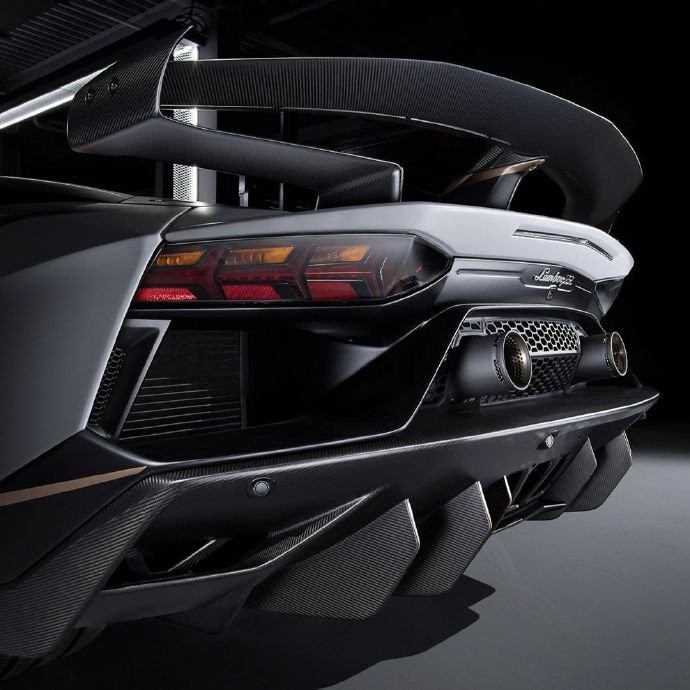 兰博基尼LamborghiniAventadorSVJ63Edition
