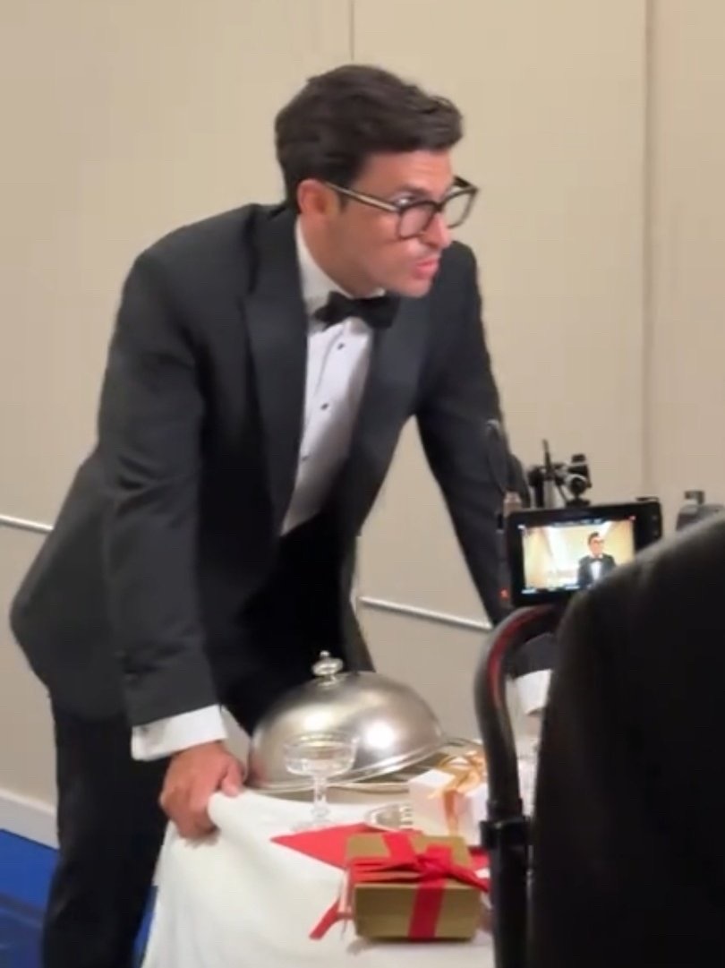 怎么形容…就好像那种麻辣教师啊🥹｜