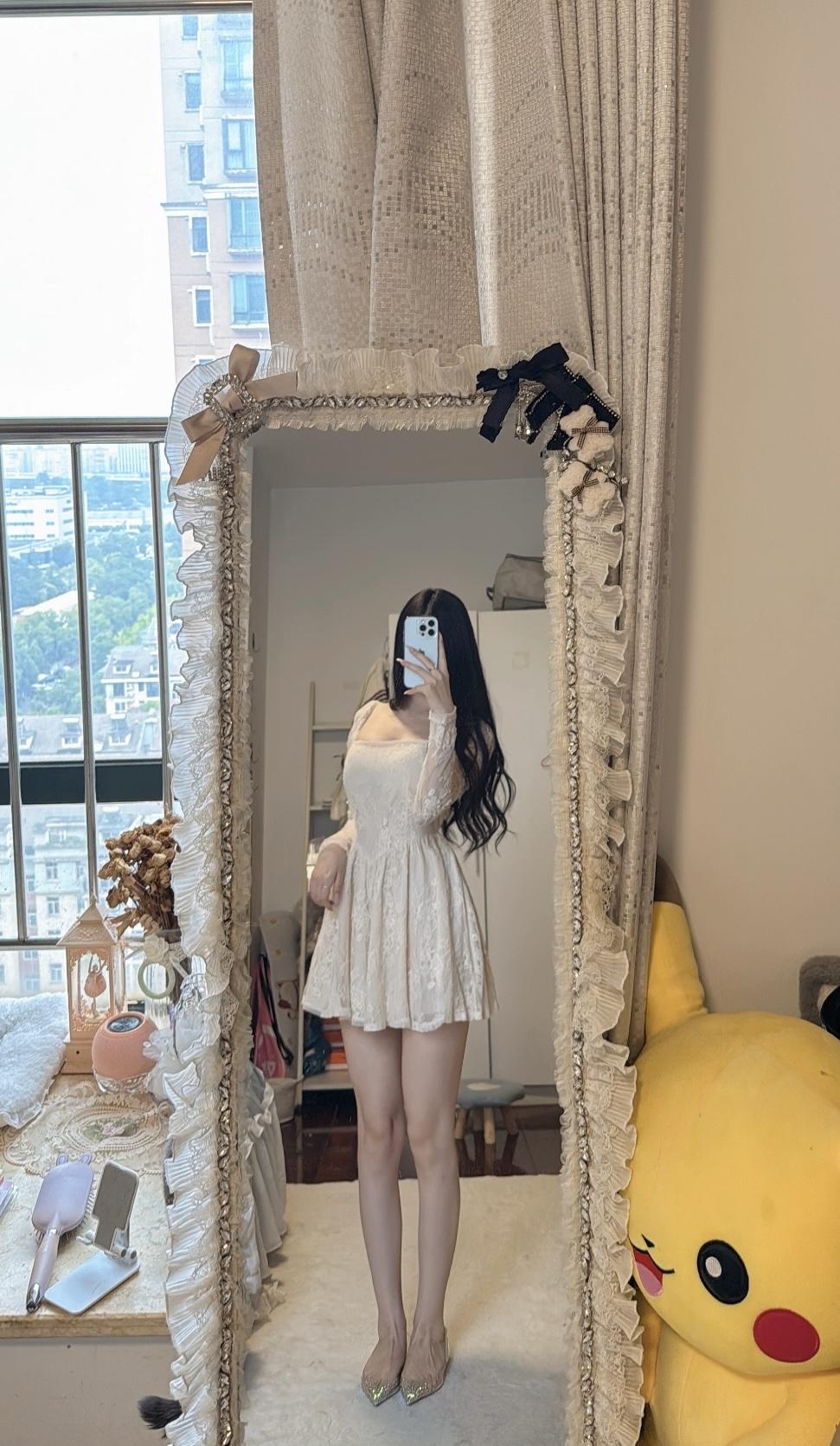 舒服窝在沙发里