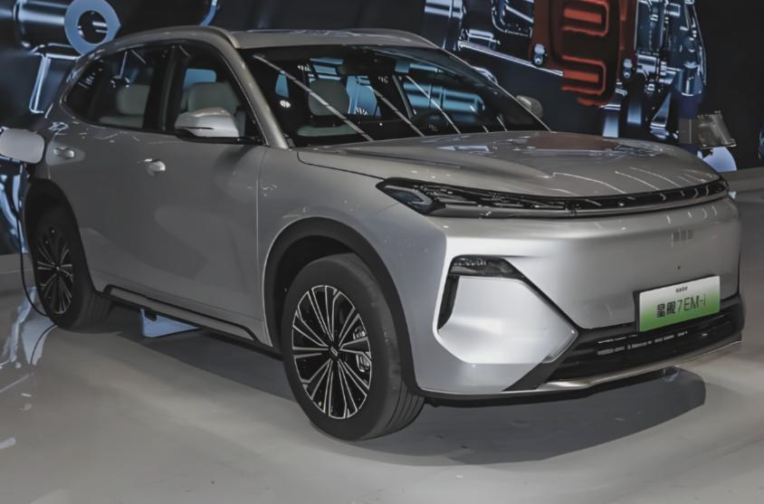 悄悄说！星舰7EM-i才是家用卷王吧！家人们！逛车展被星舰7EM-i