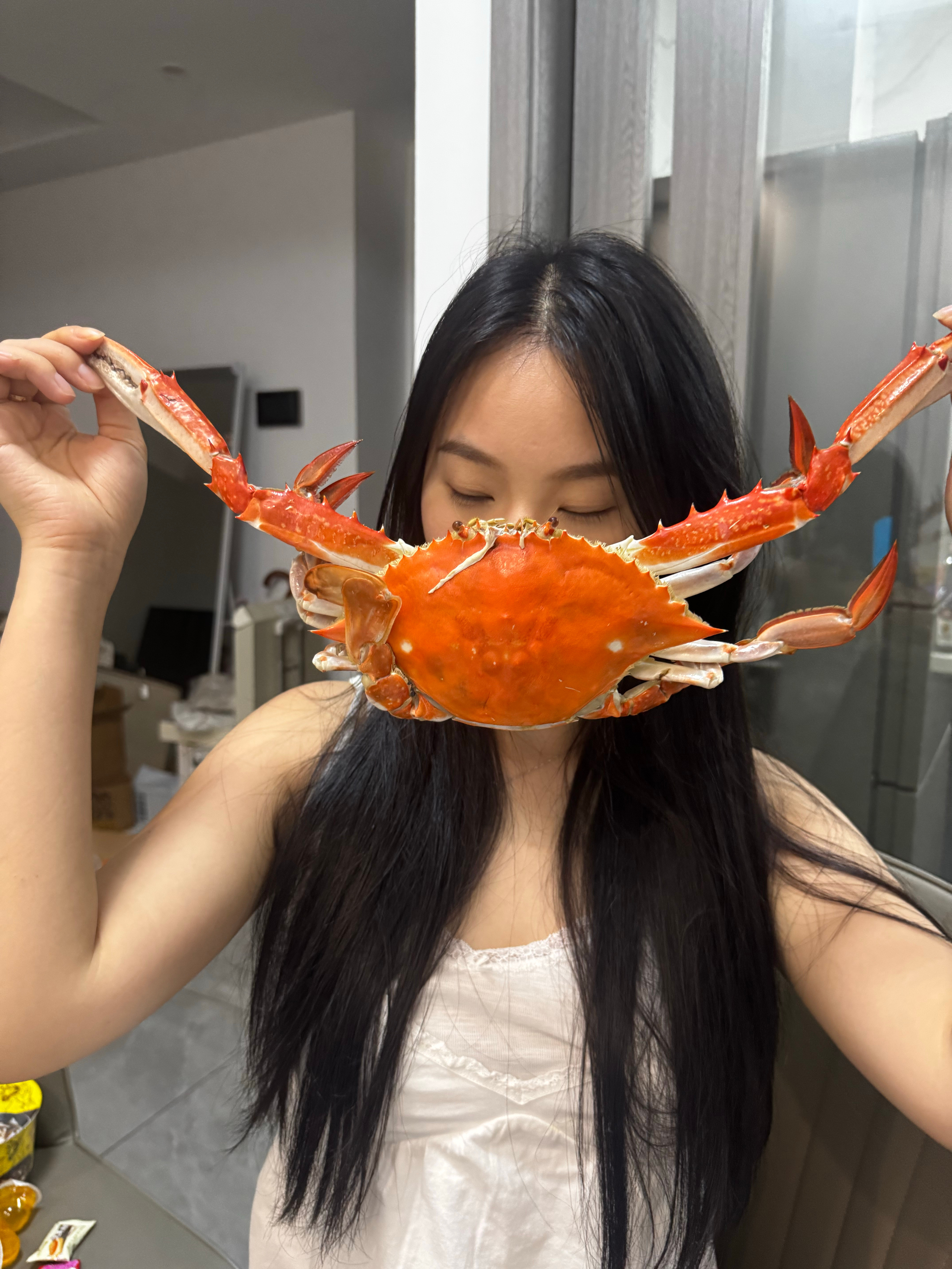 巨大的梭子蟹，吃一只就饱了！​​​