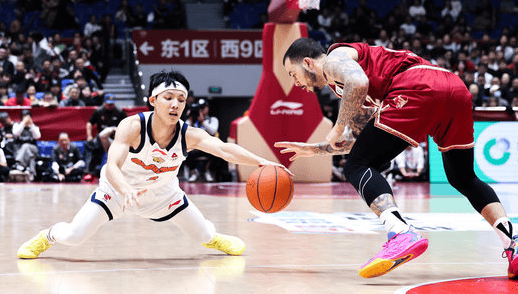 媒体人: 广东后卫的问题要着手解决了, 不然隐患很大