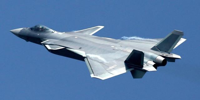 一架歼-20卖两亿美金！泰国全年军费才买得起三架！晚清时八国联军五千人就能踏