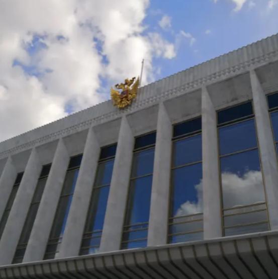 这是川普和普京在政治上最后的疯狂了！最近国际新闻跟赶场子似的，热闹得有点反常。