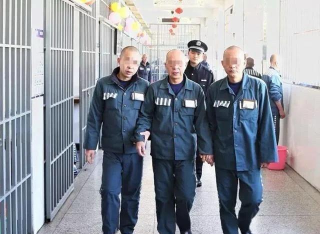 涉黑涉恶的人到了监狱里面也是重点关注对象。以前看守所和监狱那些牢头狱霸几乎