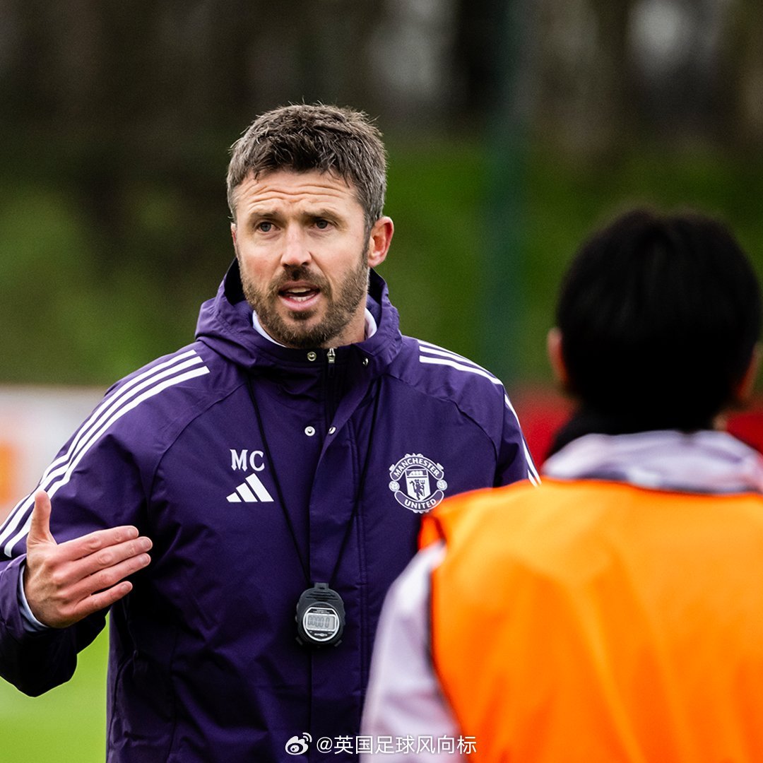 【曼联争五前景预测】目前在英超排名第7位，21场拿到32分的曼联，本赛季剩下的唯