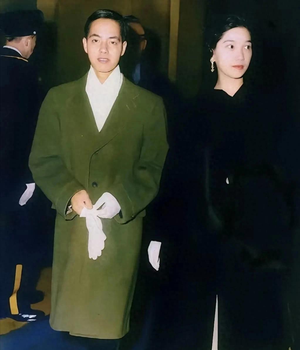 额滴天！这个是李政道与妻子秦惠䇹，什么叫公子颜如玉，陌上世无双，其实时尚，优