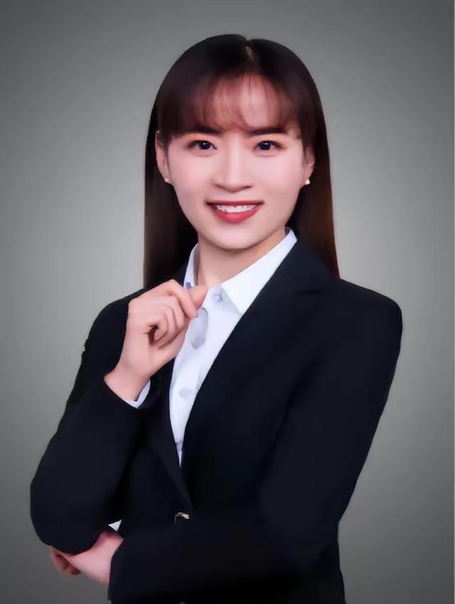 苏州大学美女副教授薛艳华，才刚刚36岁就去世了，原因竟然又是疾病。​她这么优秀