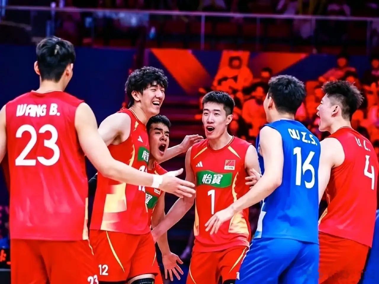 中国🇨🇳男排2026年男排亚锦赛25人大名单：二传（4人）：王鹤斌，吴斋，范
