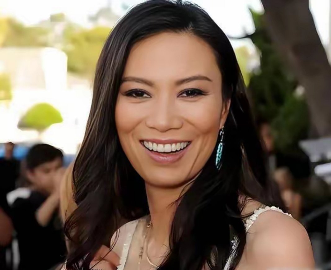 邓文迪的人生，堪称把女性魅力与智慧运用到极致的教科书。