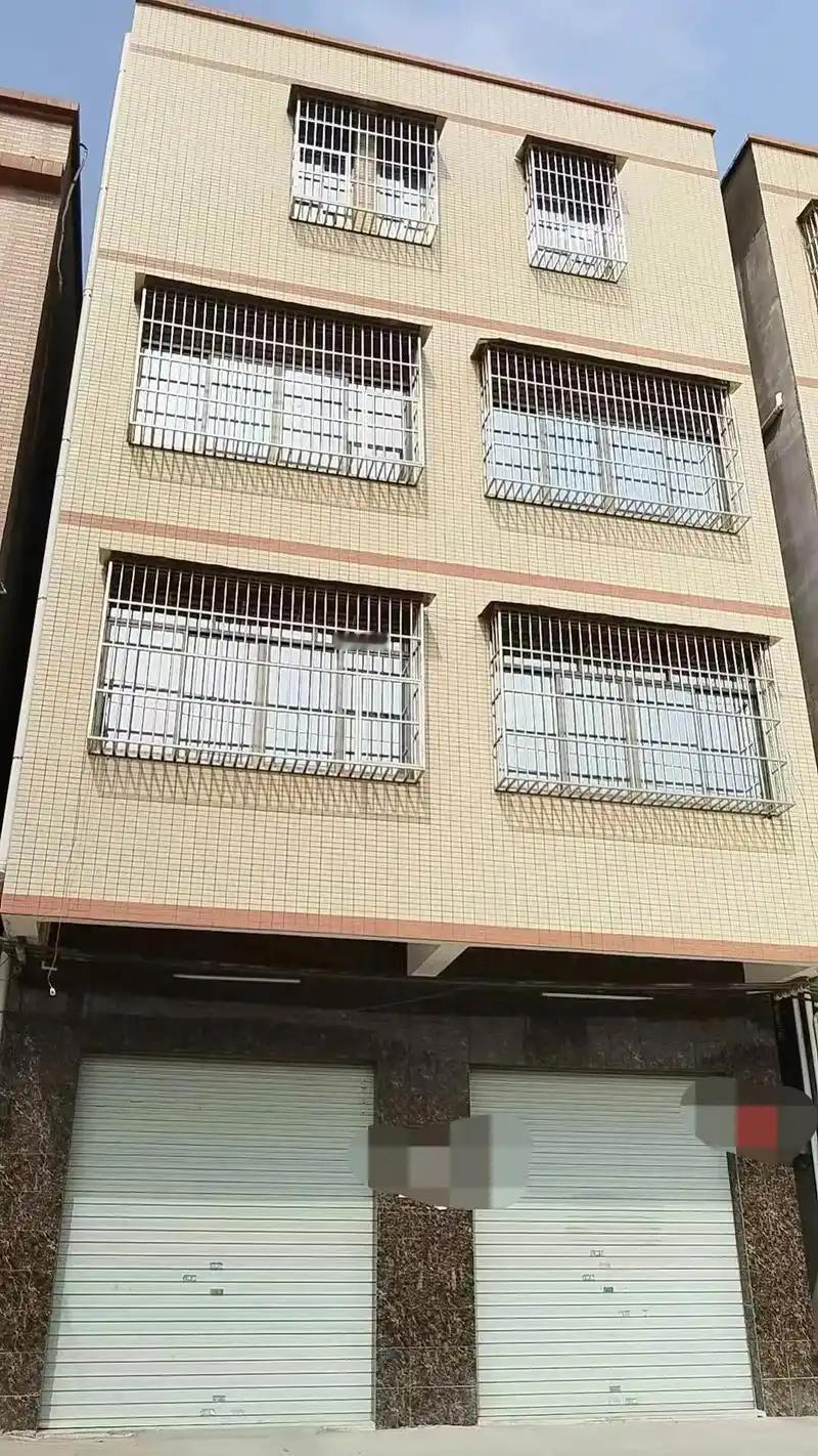 听说一个最狠的租客，房东找茬不退押金，于是买了200多个鸭蛋，偷偷灌入装修夹层中