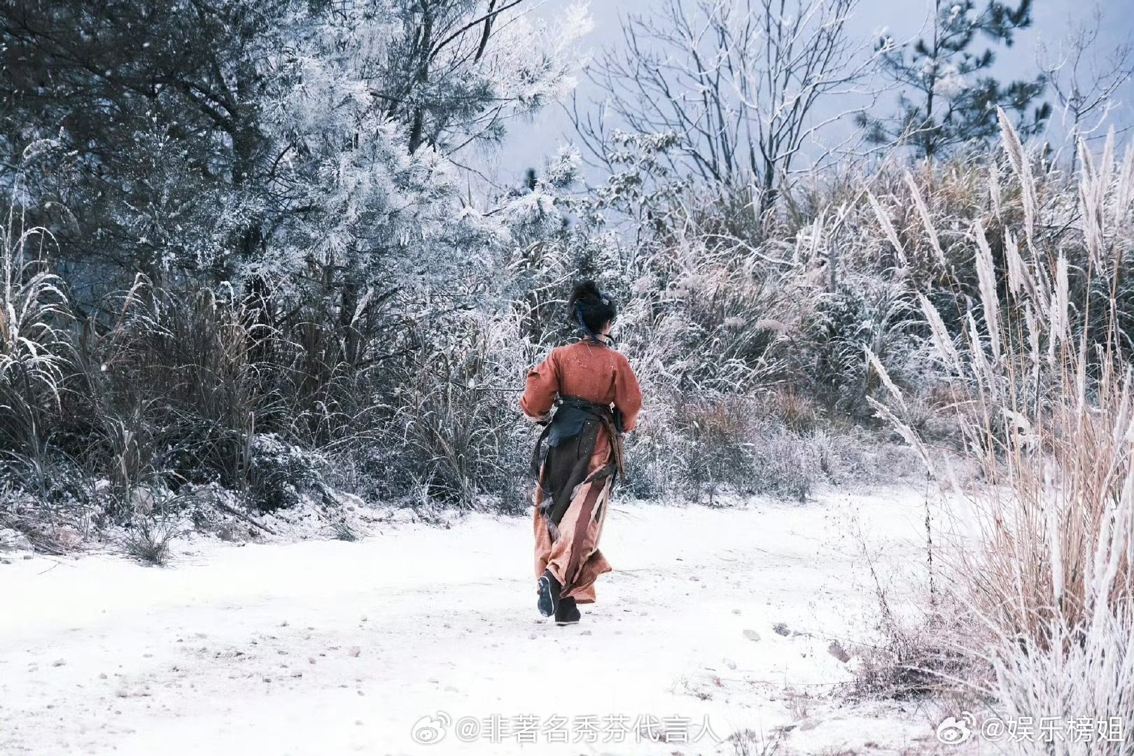 田曦薇165.5高体重70多斤而且现实生活当中，小田本人也是经常有健身的，完全贴