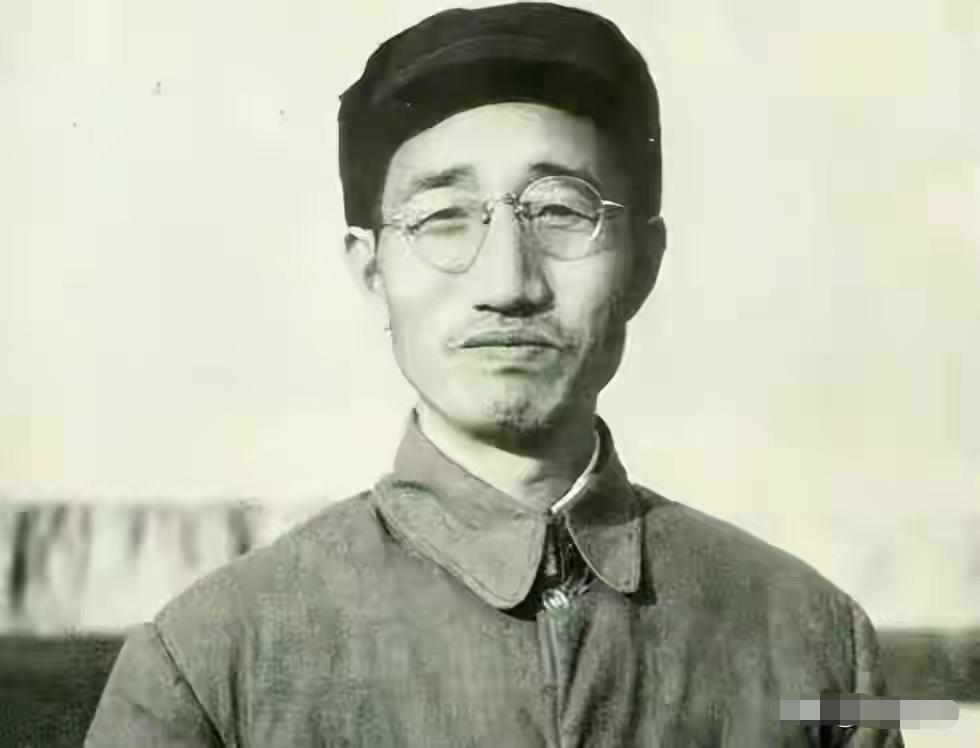 徐向前一生三次绝佳机遇，次次错失，终成第八元帅的最大遗憾说实话，翻遍十大元帅