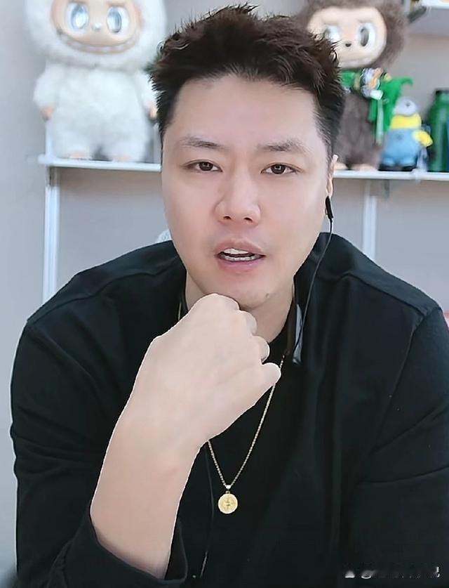 贺天举：今夏辽篮会有大动作，并专门提到赵继伟近日，贺天举在直播时和球迷互动，球