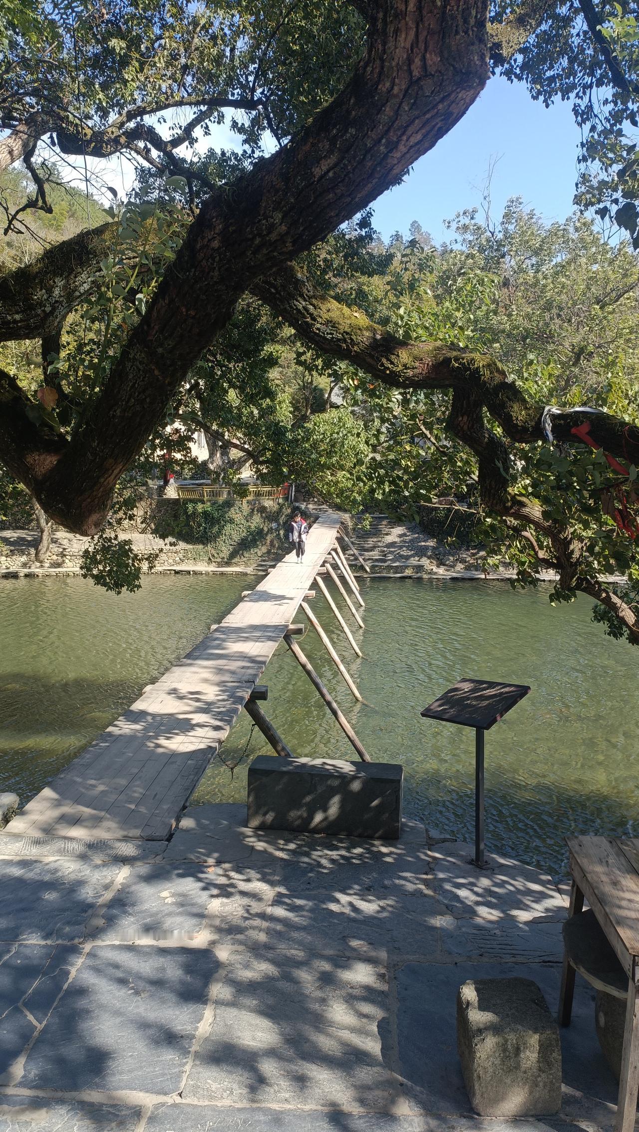 今天自驾游江西第四天到瑶里古镇刻在中国人骨子里的诗意老家瑶里名字都像诗一样