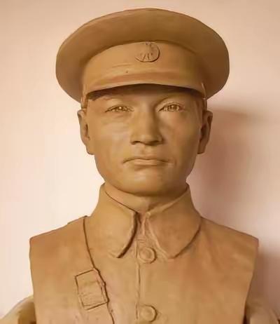 一声叹息，一念之仁，二十年养虎成患。1927年那场惊心动魄的南昌起义里，叶挺