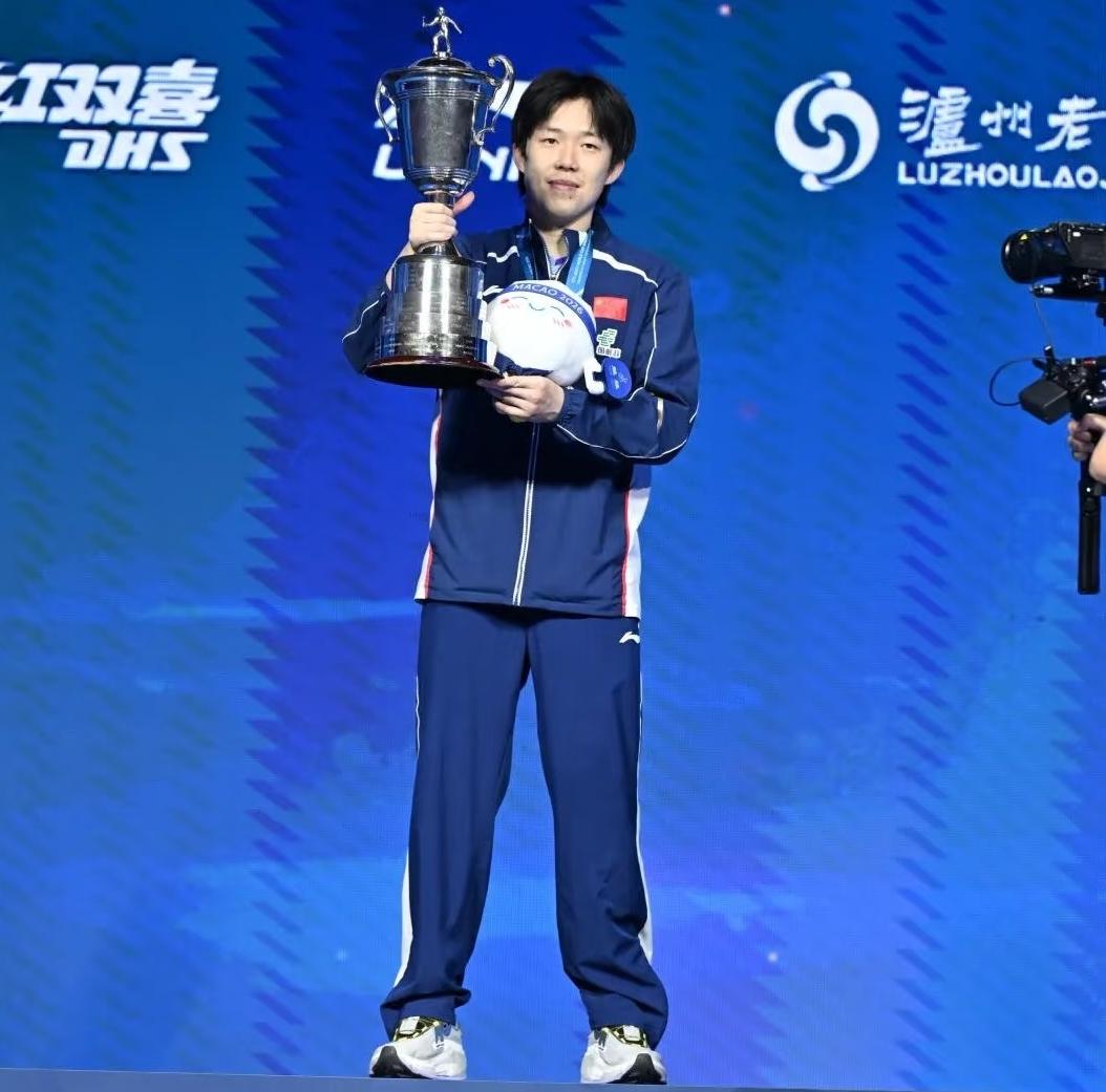 看了王楚钦的世界杯决赛后我明白了一个道理三大赛的冠军之所以难拿，不是因为有时
