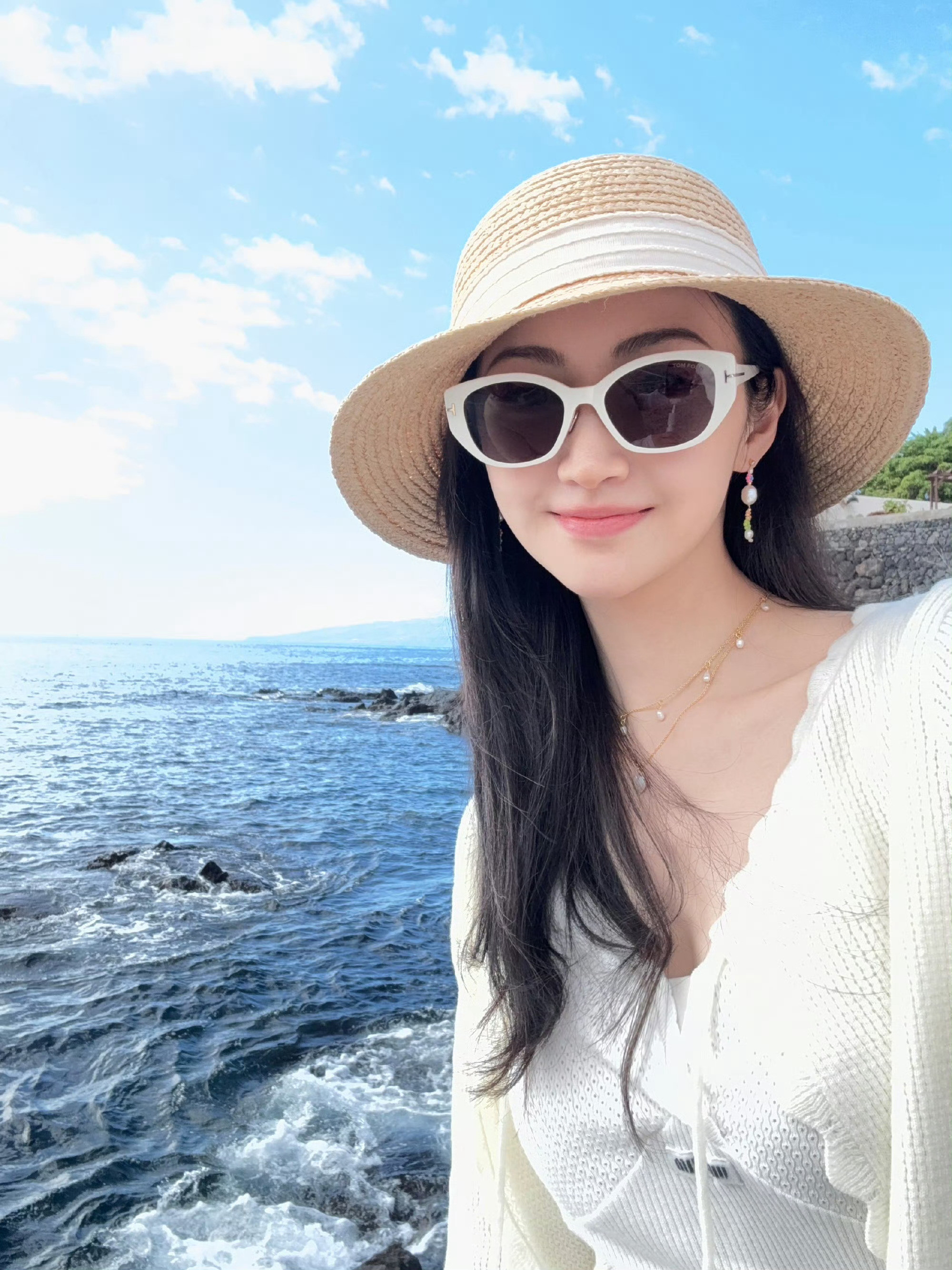 景甜白到发光的旅游照景甜白到发光的旅游照，真的是好漂亮呀，咱们姐姐状态超好的呀