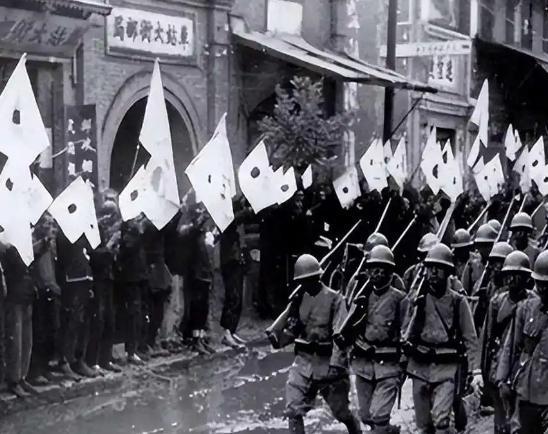 几千年以来，中国日本之间，我们总是被动状态，几乎没有主动进攻的先例，这可能是日本