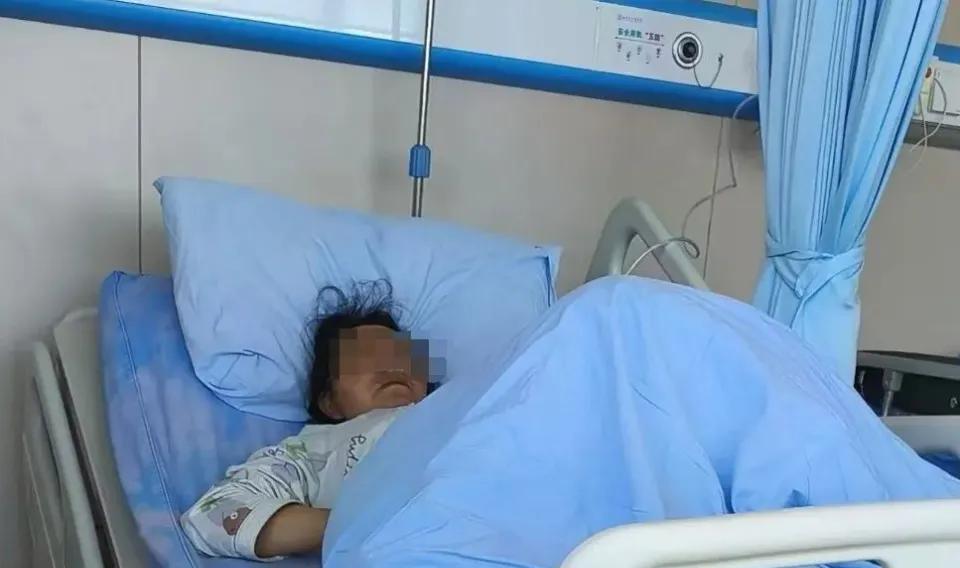 “人命关天！”四川西昌，一医院的护士在55岁大妈出院时，误把同病房八旬大爷的药发