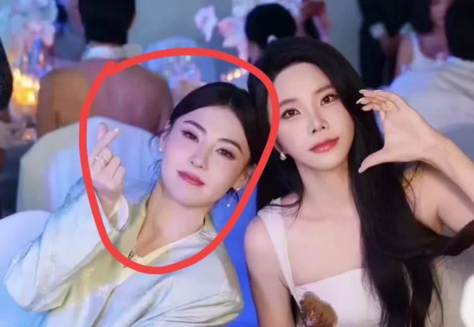 张柏芝，现在越来越看不懂了！说她有脑子吧，谈个恋爱，结婚了还被谢霆锋甩，