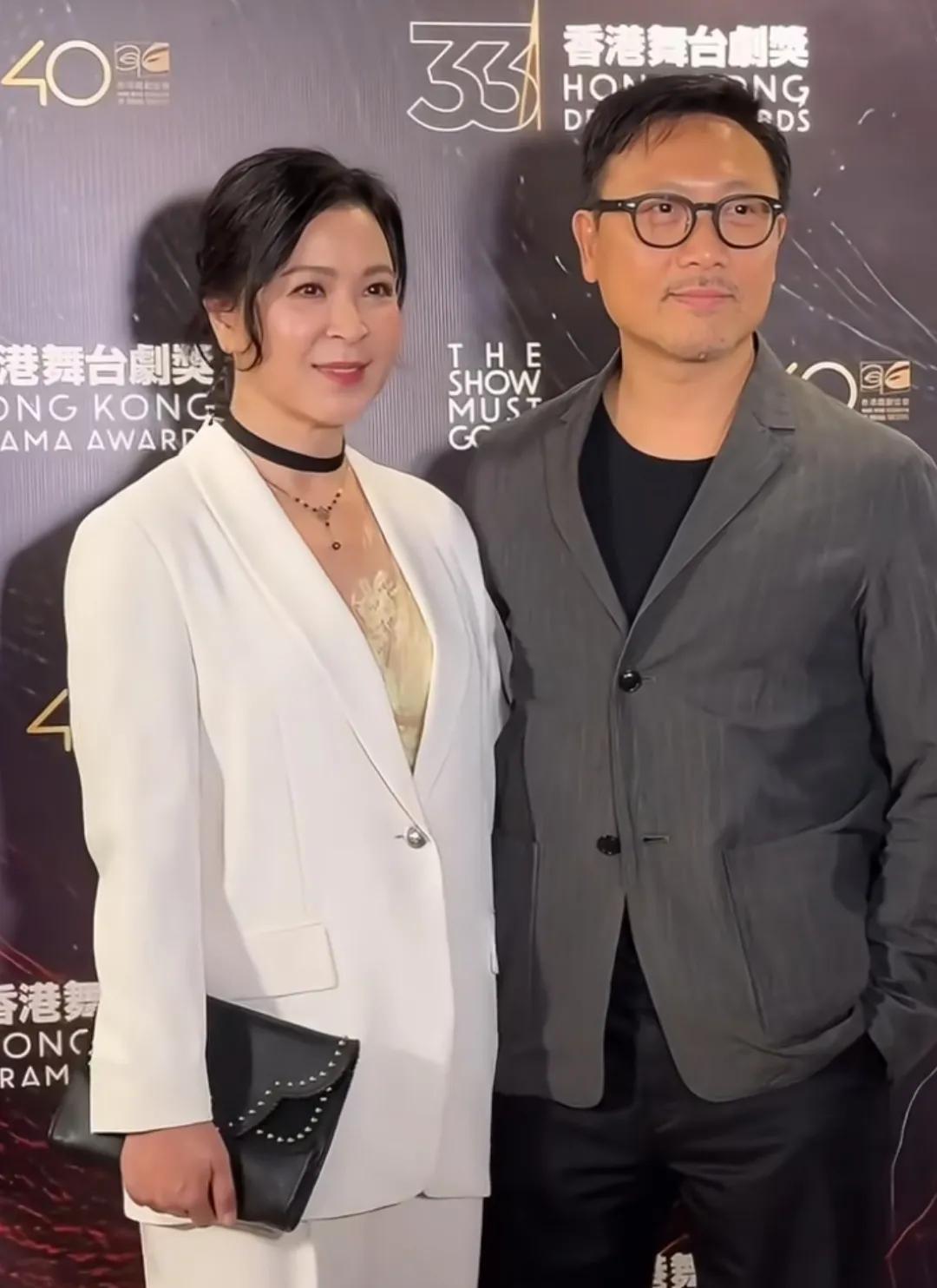 原来他们是夫妻！婚后坚持丁克，不要孩子近日，香港舞台剧奖颁奖礼举办，众星现身支