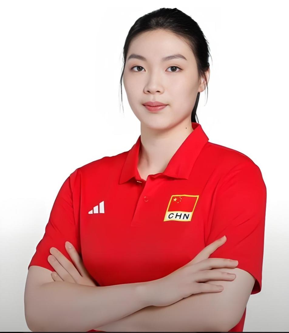 放弃张籽萱，中国女排或将铸成大错两年韶光，从南京站的稳健调度到安卡拉站的从容