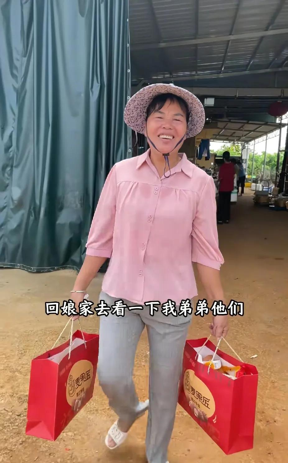 真心话，今天的全妈--婵宝妈妈，真的好漂亮，全妈穿这身衣服真的非常好看，可以说是