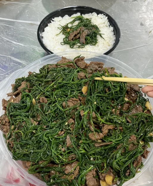 这是宁波的什么美食？这么一大盆第一次见！