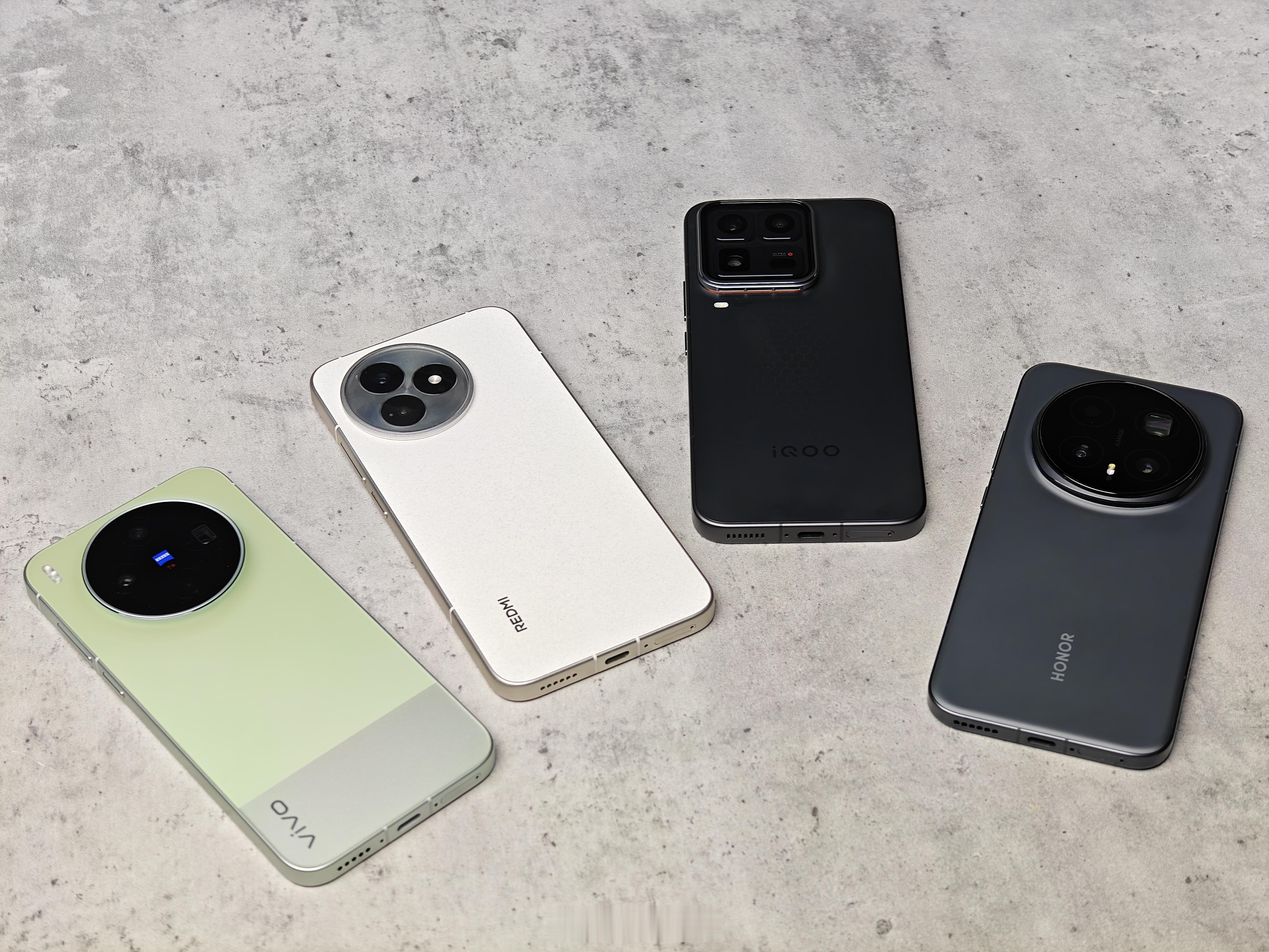 这两年很多厂商开始注重外放了，在家里看视频听歌老爽了，希望以后这种手机能越来越多