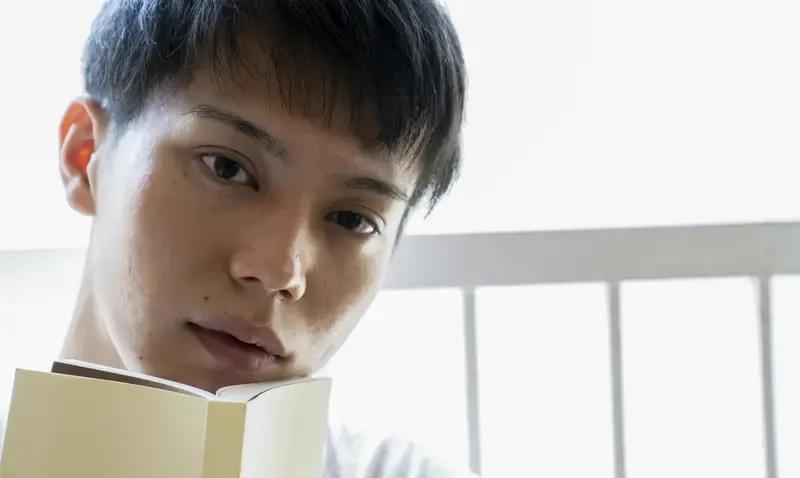 认知高者的10个特点1、擅于反思。2、不断学习。3、心境平和。4、目的明
