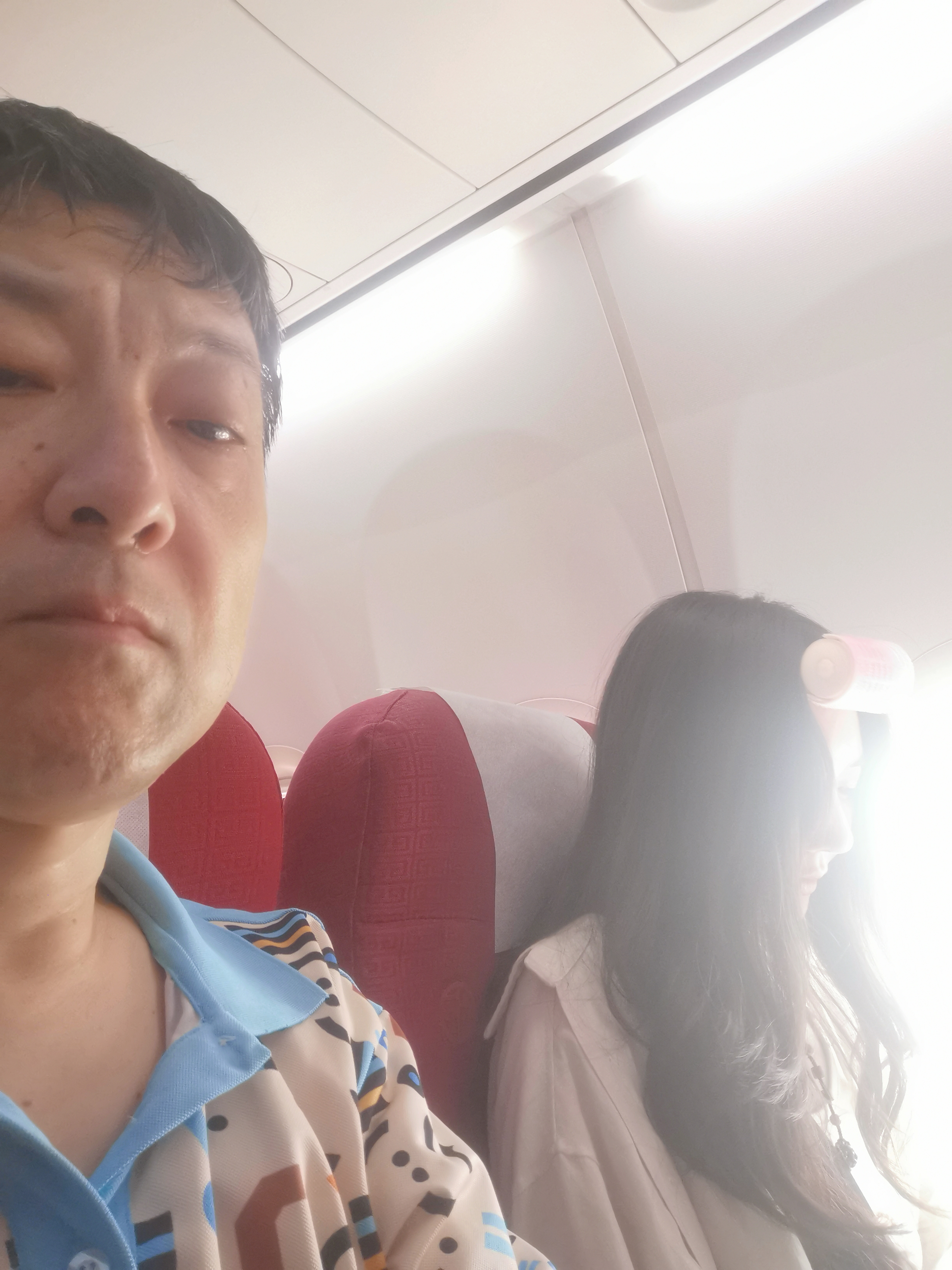 【身体恢复，又可以飞了】因为身体原因，两年来第一次坐会飞的机。感觉怪怪的，有些乘