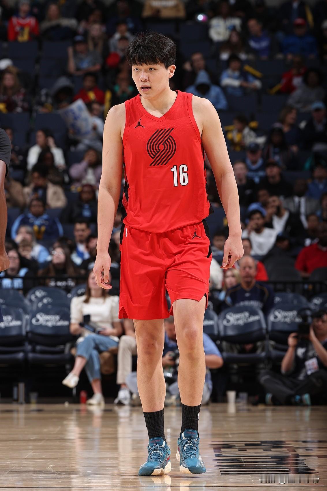 7天打了6场比赛，杨瀚森爆砍19分5篮板成为NBA铁人!在今天进行的一场NB