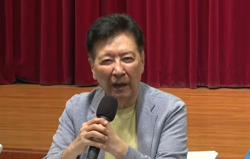 赵少康叫嚣：国台办“少讲话”赵少康今天（28日）叫嚣：“台湾现在搞大罢免，你