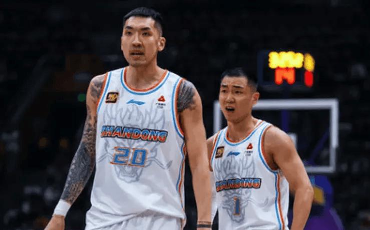 目前山东男篮的外援基本到位，也开始进行磨合和训练，上赛季山东男篮其实进步非常大，