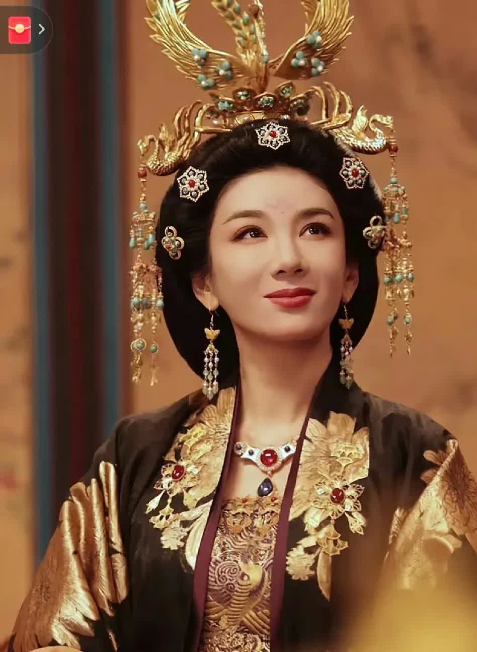 怪不得当年《上错花轿嫁对郎》剧组都不喜欢黄奕，原来是有原因的！她当时跟聂远谈