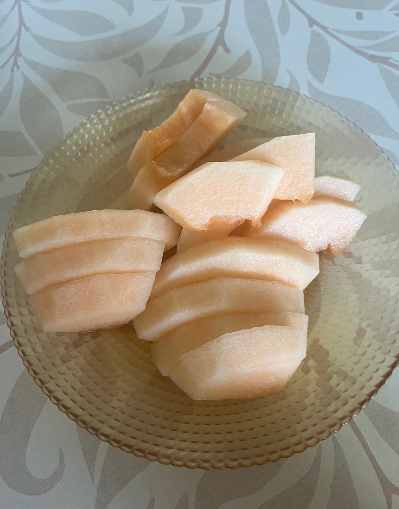 吃过苦爪炒鸡蛋的，你说好吃吗？今天茄子炒豆角，你们这样搭配过吗？炒茄子🍆比较